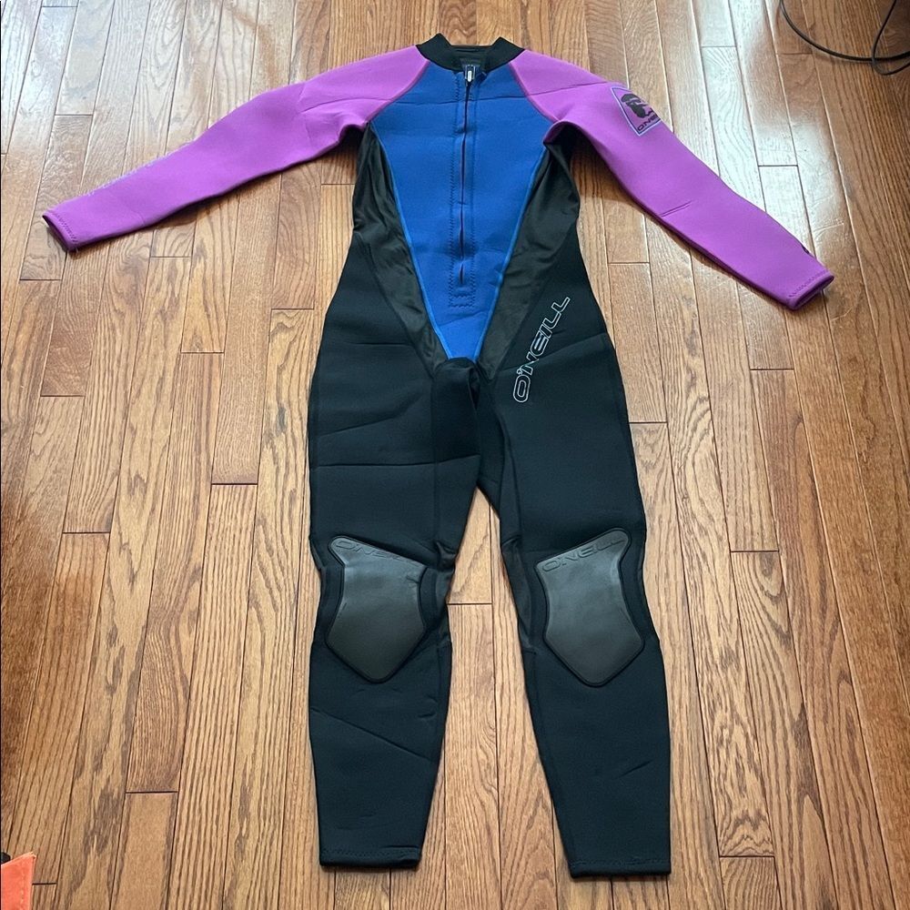O’Neill Black, Blue, and Purple Diving Suit Girl’s Sz 8